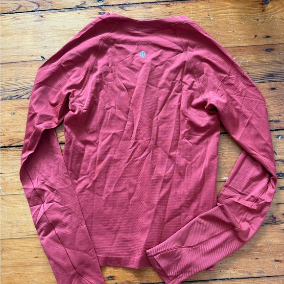 NWOT Lululemon Swiftly Tech Long-Sleeve Shirt 2.0 - Picture 6 of 8
